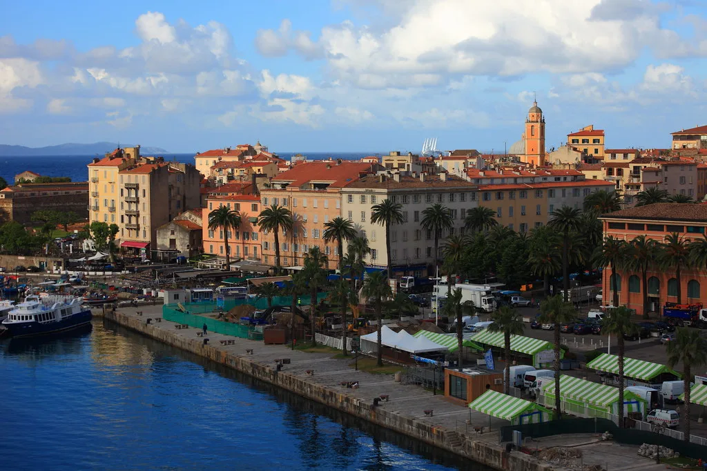 Découvrez les meilleures options de location vacances à Ajaccio pour des séjours inoubliables